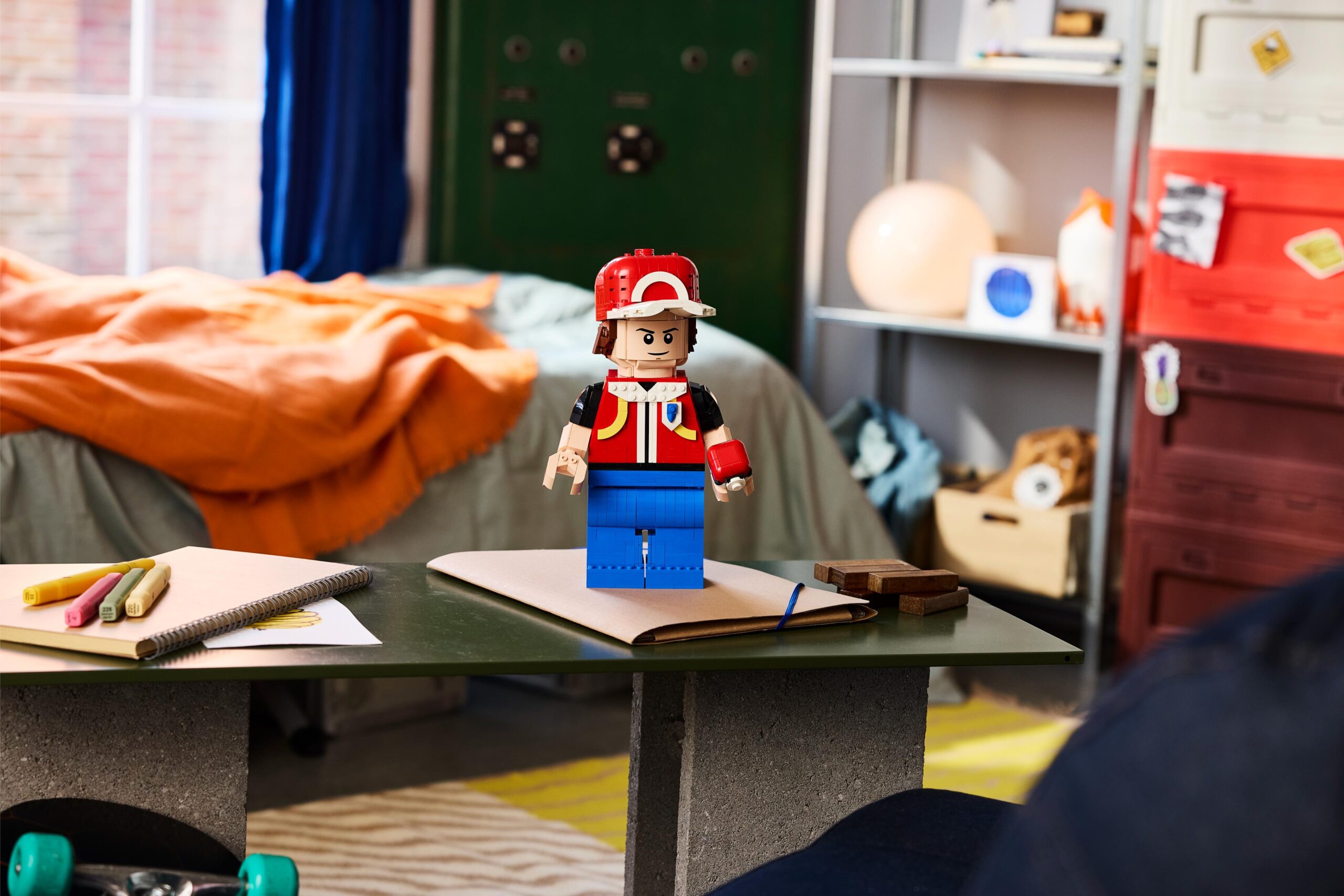 LEGO Pokemon Giant Minifigure