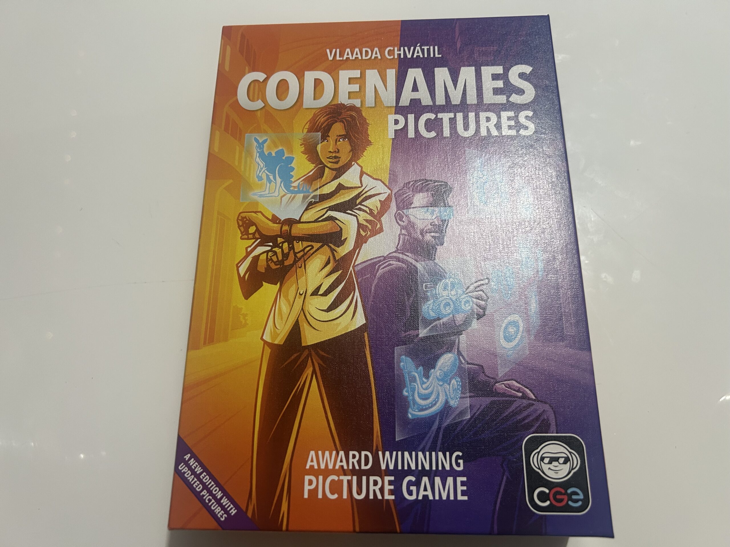 Codenames: Pictures is all about Reading between the lines