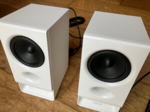 Edifier R20BT